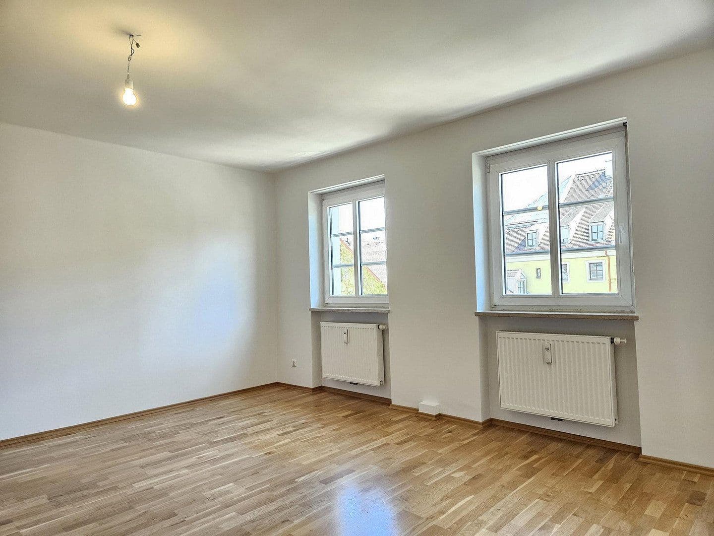 Pronájem bytu 3+1 92 m², Kreuzstraße 11, München, Bavorsko Pronájem bytu 3+1 92 m², Kreuzstraße 11, München, Bavorsko