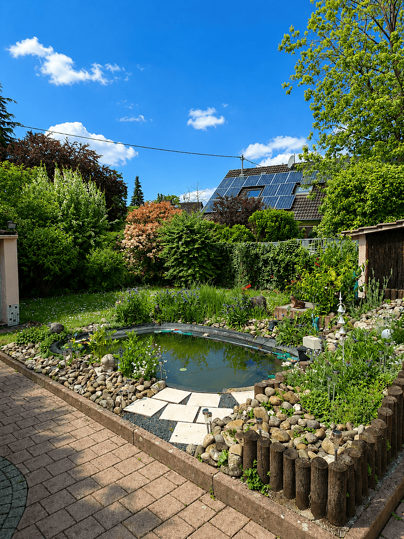 Prodej domu 198 m², pozemek 544 m², Wiesbaden, Hessen Prodej domu 198 m², pozemek 544 m², Wiesbaden, Hessen