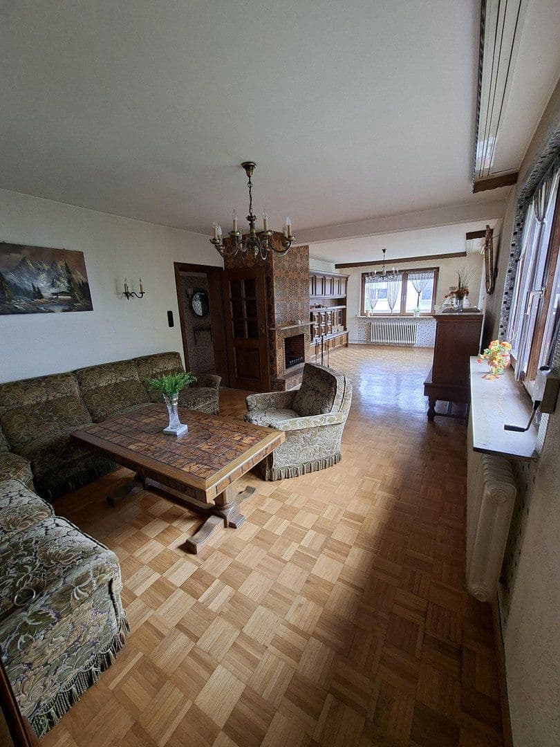 Prodej domu 198 m², pozemek 544 m², Wiesbaden, Hessen Prodej domu 198 m², pozemek 544 m², Wiesbaden, Hessen