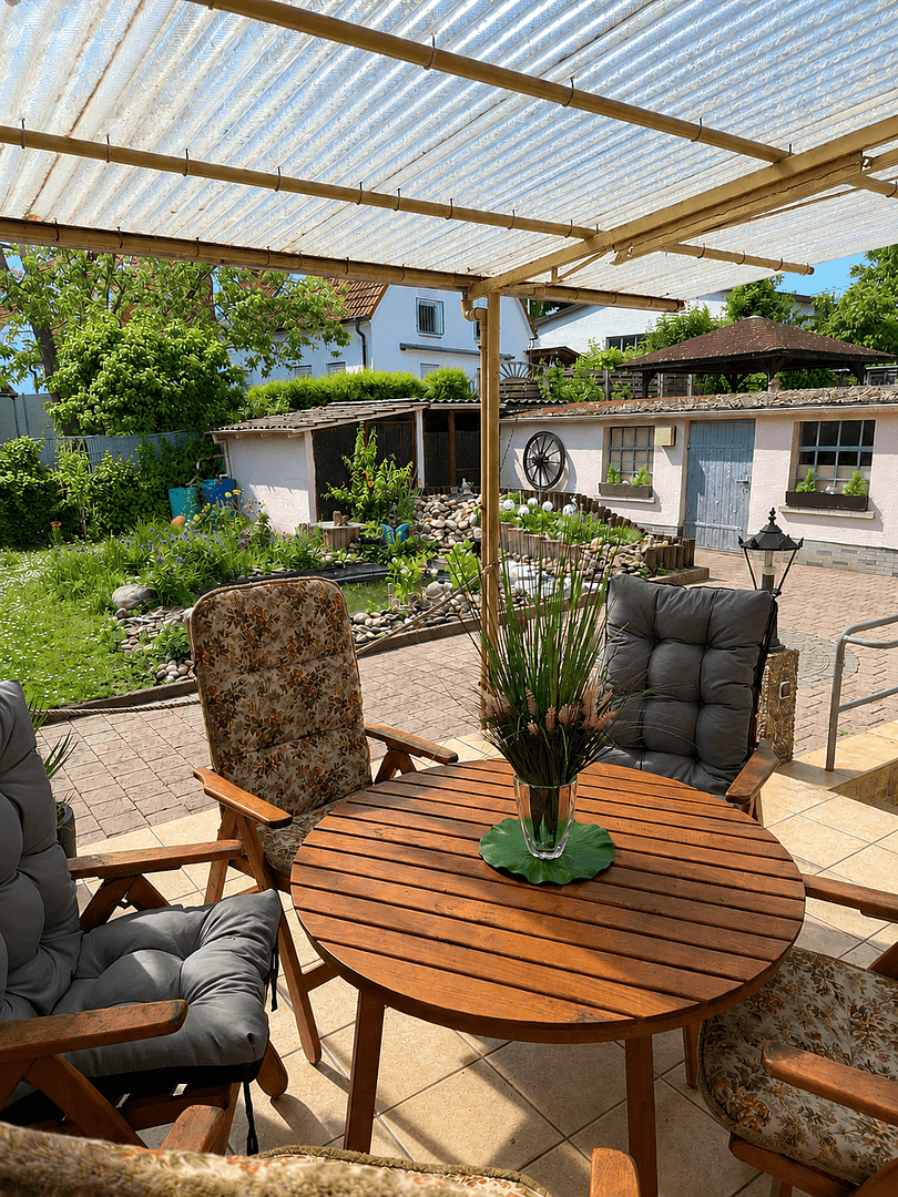 Prodej domu 198 m², pozemek 544 m², Wiesbaden, Hessen Prodej domu 198 m², pozemek 544 m², Wiesbaden, Hessen