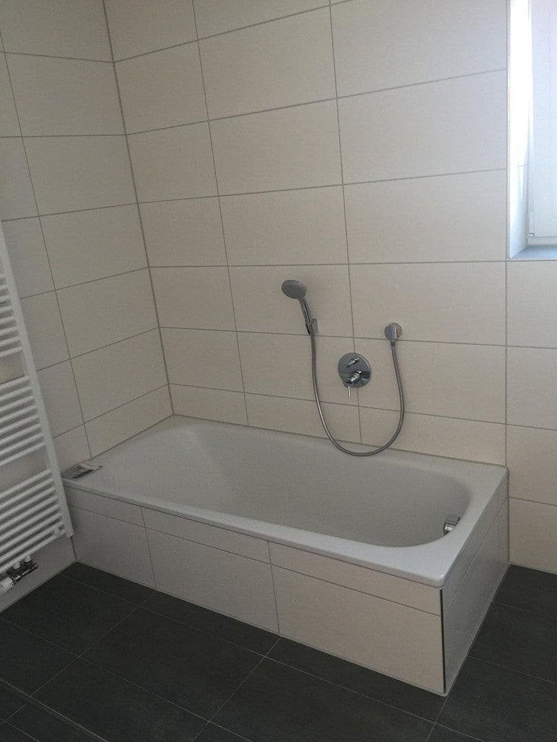Pronájem bytu 3+1 96 m², Max-Planck-Strasse 33, Heilbronn Sontheim, Bádensko-Württembersko Pronájem bytu 3+1 96 m², Max-Planck-Strasse 33, Heilbronn Sontheim, Bádensko-Württembersko