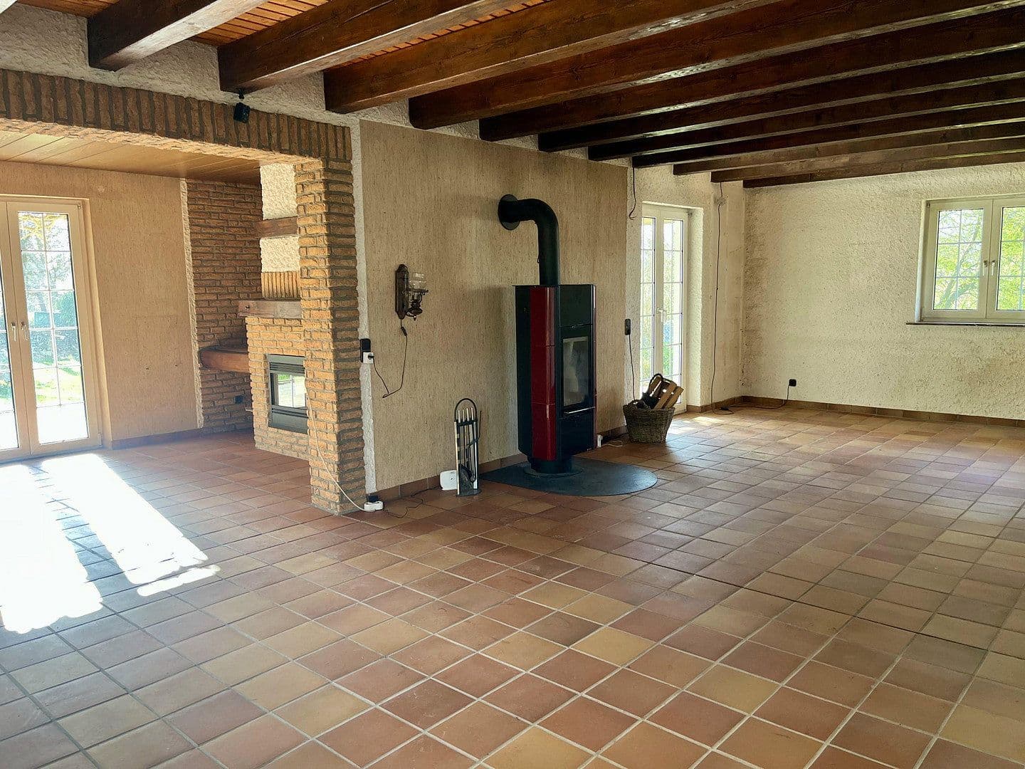 Prodej domu 247 m², pozemek 2.504 m², Niedernhausen, Hessen Prodej domu 247 m², pozemek 2.504 m², Niedernhausen, Hessen