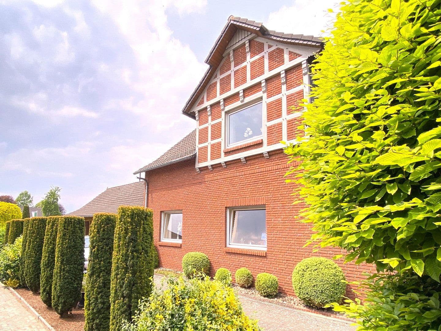 Prodej domu 240 m², pozemek 1.604 m², Visbek, Dolní Sasko Prodej domu 240 m², pozemek 1.604 m², Visbek, Dolní Sasko