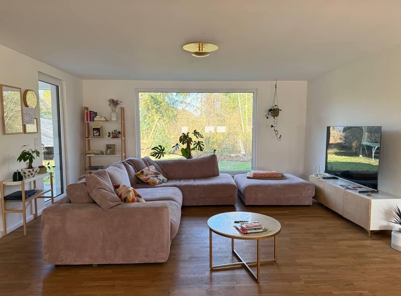 Prodej domu 160 m², pozemek 620 m², Henstedt-Ulzburg, Šlesvicko-Holštýnsko Prodej domu 160 m², pozemek 620 m², Henstedt-Ulzburg, Šlesvicko-Holštýnsko