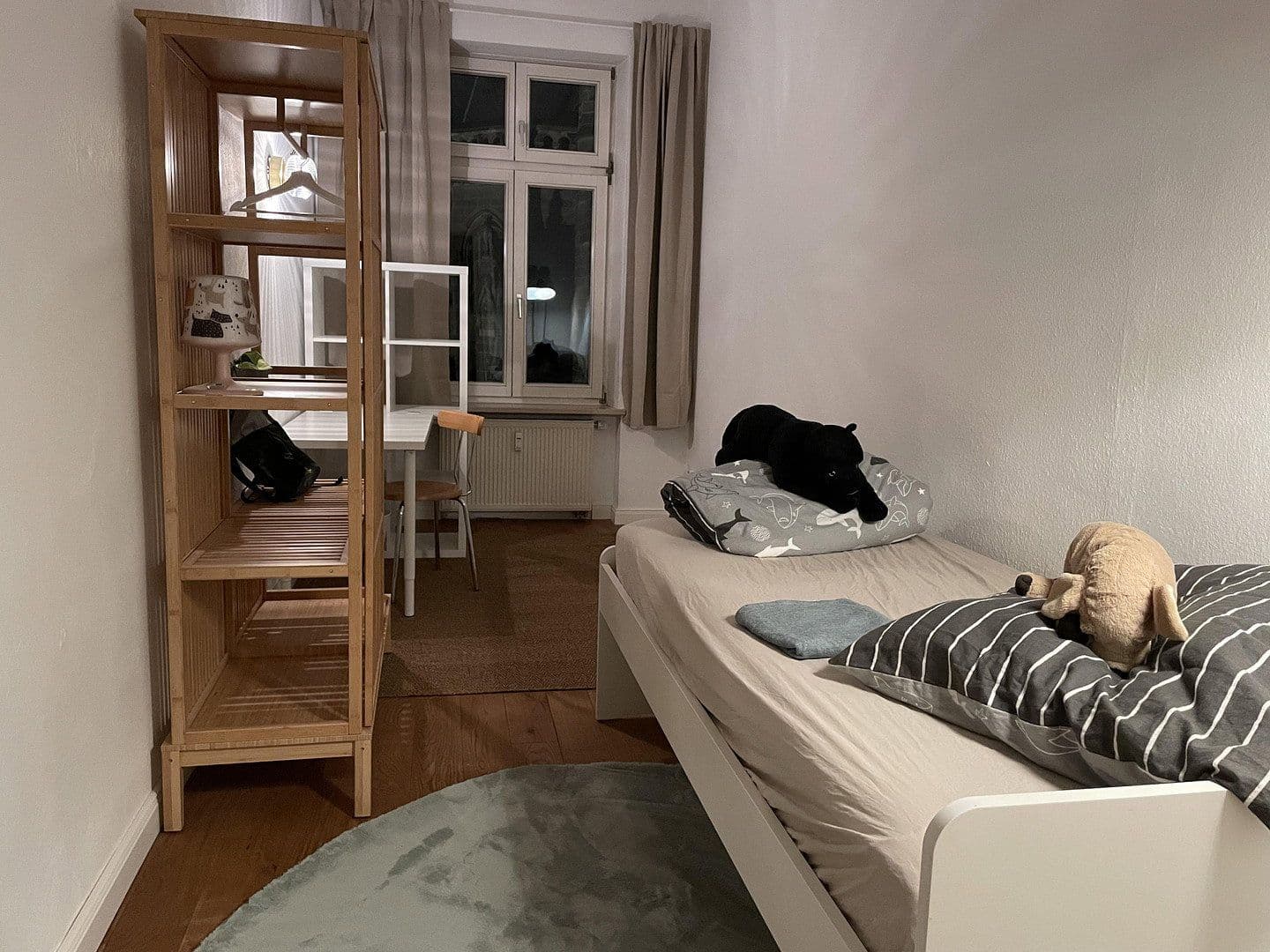 Pronájem bytu 4+1 120 m², Riemannstrasse 28, Leipzig, Sasko Pronájem bytu 4+1 120 m², Riemannstrasse 28, Leipzig, Sasko