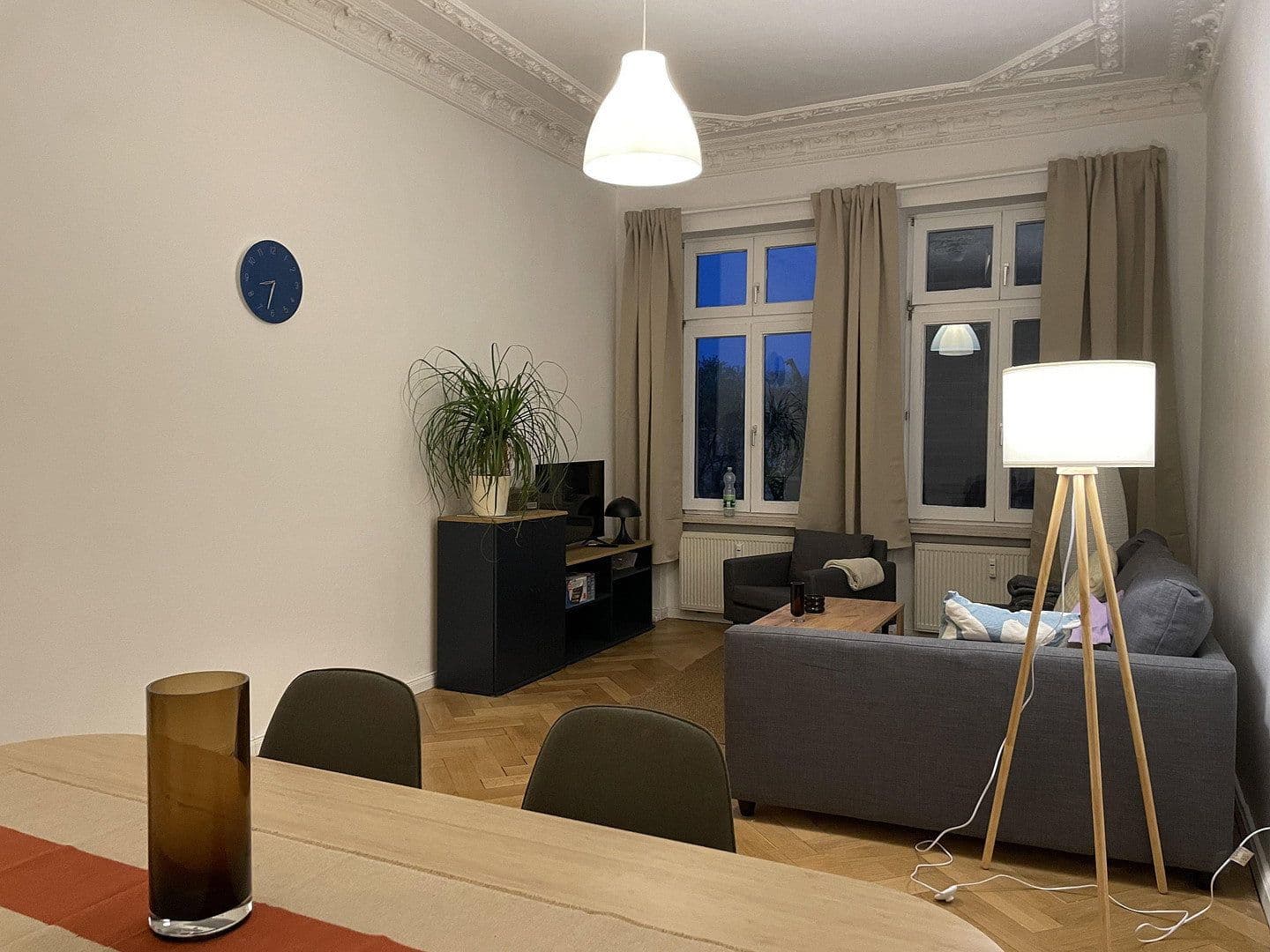 Pronájem bytu 4+1 120 m², Riemannstrasse 28, Leipzig, Sasko Pronájem bytu 4+1 120 m², Riemannstrasse 28, Leipzig, Sasko