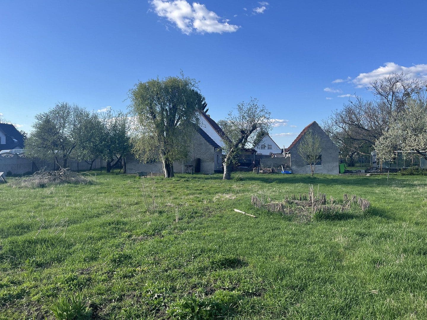 Prodej domu 140 m², pozemek 5.000 m², Dolgeliner Str 18, Alt Tucheband, Braniborsko Prodej domu 140 m², pozemek 5.000 m², Dolgeliner Str 18, Alt Tucheband, Braniborsko