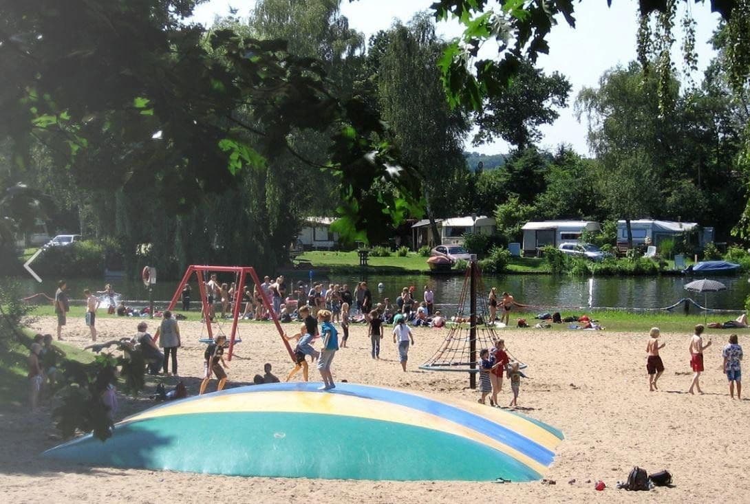 Prodej chaty, chalupy 40 m², pozemek 340 m², Am Prüßsee 34, Güster, Šlesvicko-Holštýnsko Prodej chaty, chalupy 40 m², pozemek 340 m², Am Prüßsee 34, Güster, Šlesvicko-Holštýnsko
