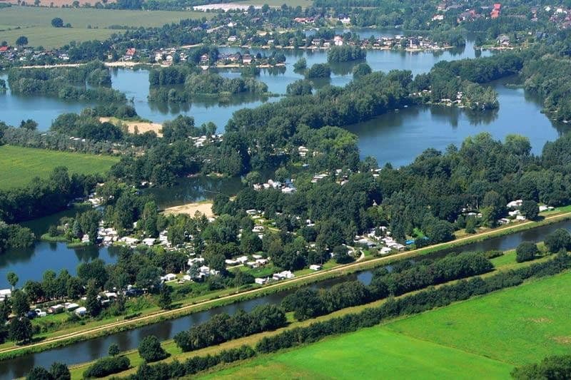 Prodej chaty, chalupy 40 m², pozemek 340 m², Am Prüßsee 34, Güster, Šlesvicko-Holštýnsko Prodej chaty, chalupy 40 m², pozemek 340 m², Am Prüßsee 34, Güster, Šlesvicko-Holštýnsko