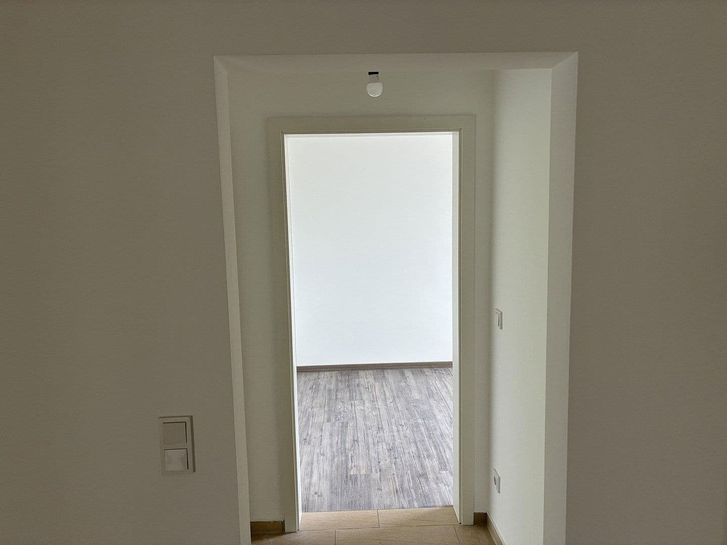 Pronájem bytu 4+1 120 m², Dellstraße 1a, Duisburg, Severní Porýní-Vestfálsko Pronájem bytu 4+1 120 m², Dellstraße 1a, Duisburg, Severní Porýní-Vestfálsko