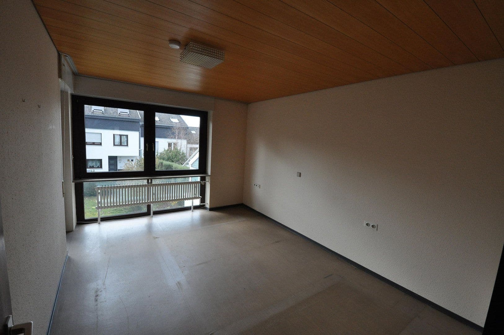 Prodej domu 118 m², pozemek 222 m², Böblingen, Bádensko-Württembersko Prodej domu 118 m², pozemek 222 m², Böblingen, Bádensko-Württembersko