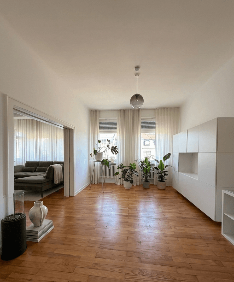 Pronájem bytu 4+1 140 m², Saarbrücken, Země Sársko Pronájem bytu 4+1 140 m², Saarbrücken, Země Sársko