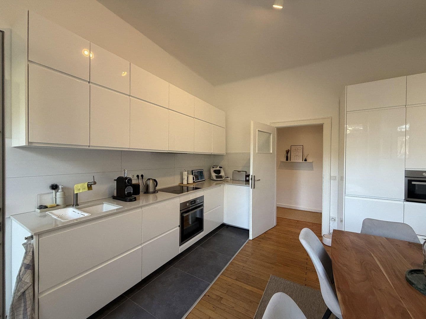 Pronájem bytu 4+1 140 m², Saarbrücken, Země Sársko Pronájem bytu 4+1 140 m², Saarbrücken, Země Sársko
