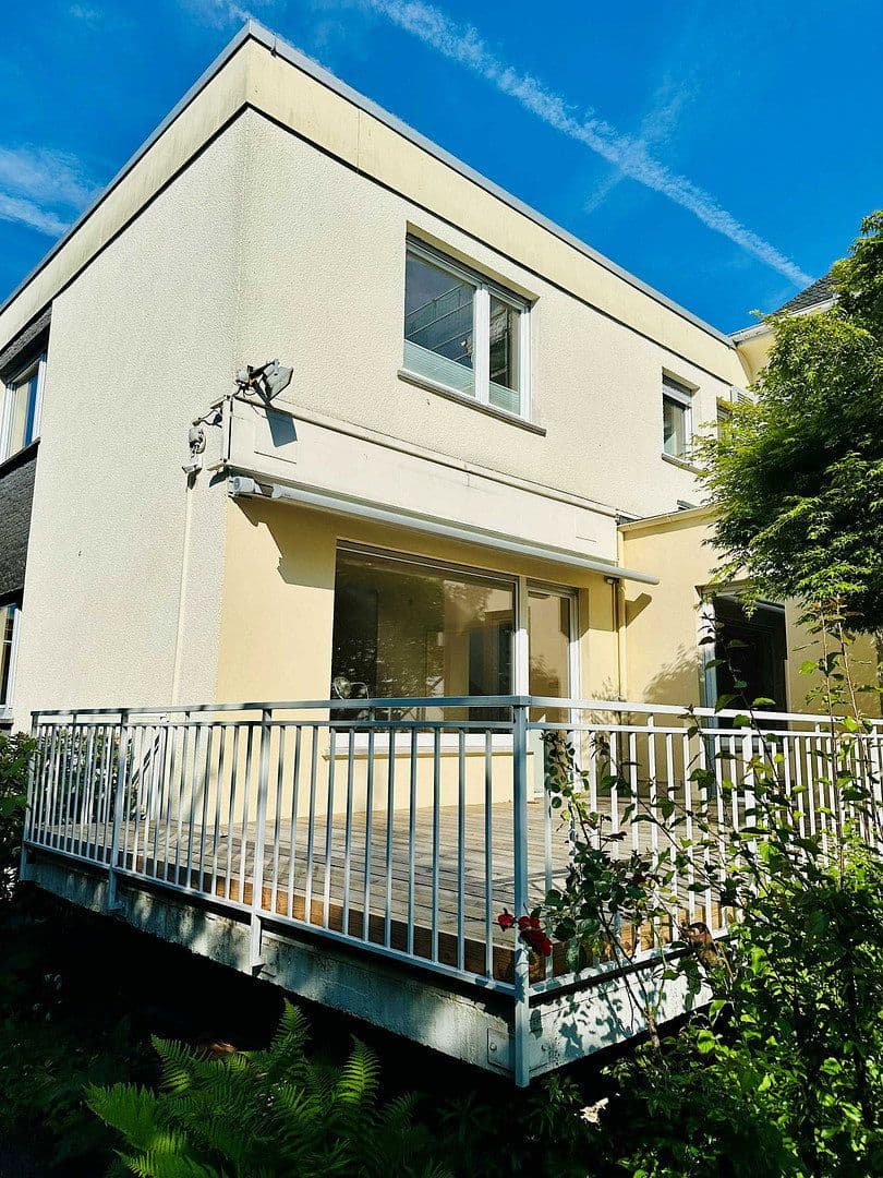 Pronájem domu 150 m², pozemek 400 m², Weberstraße 10, Bad Homburg vor der Höhe, Hessen Pronájem domu 150 m², pozemek 400 m², Weberstraße 10, Bad Homburg vor der Höhe, Hessen