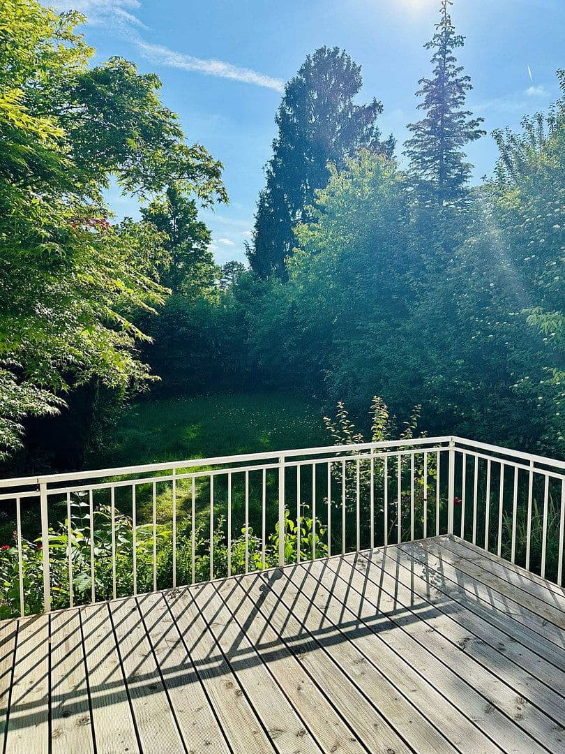 Pronájem domu 150 m², pozemek 400 m², Weberstraße 10, Bad Homburg vor der Höhe, Hessen Pronájem domu 150 m², pozemek 400 m², Weberstraße 10, Bad Homburg vor der Höhe, Hessen
