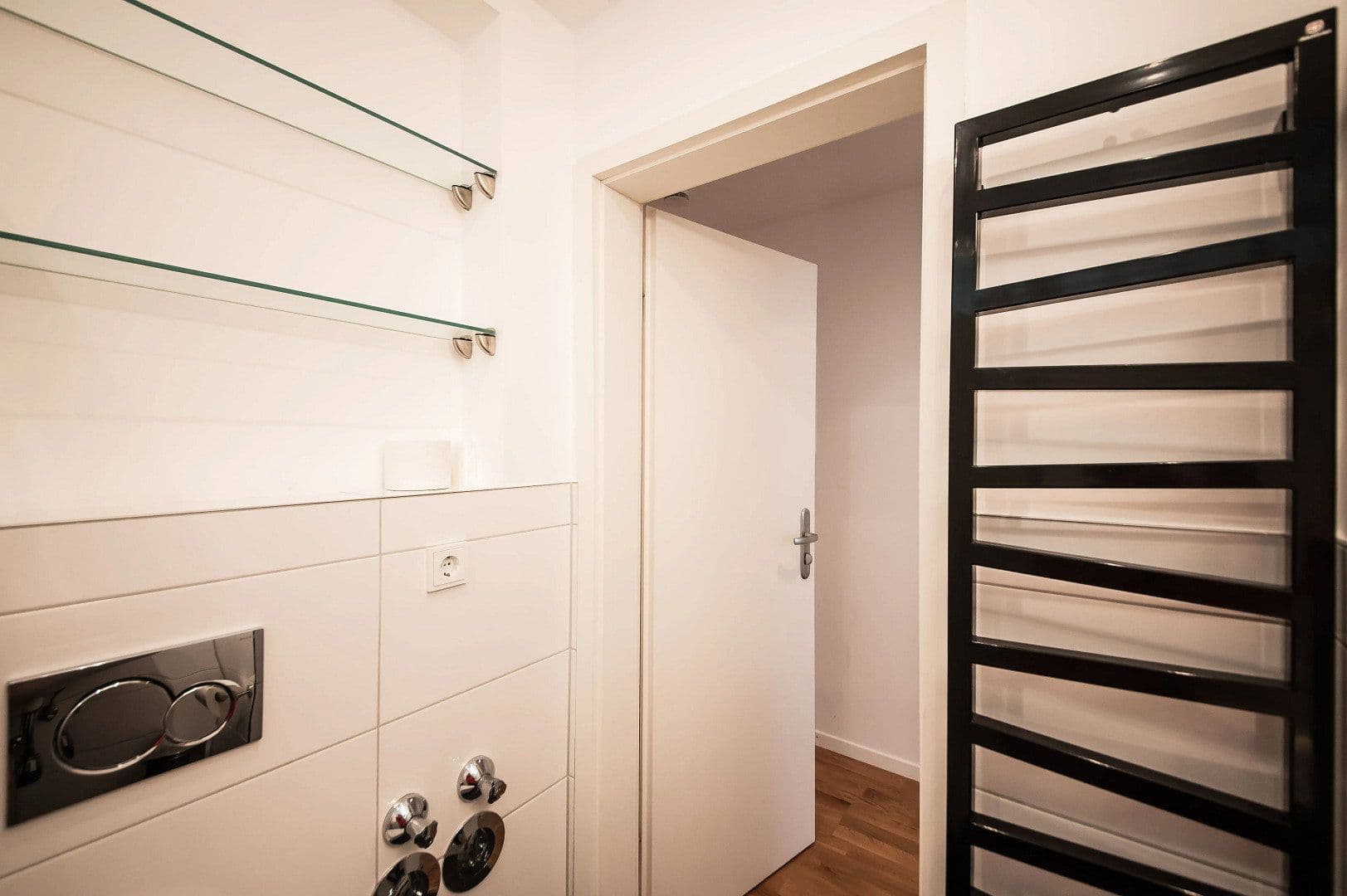 Pronájem bytu 1+1 32 m², Sommerstr. 33, München, Bavorsko Pronájem bytu 1+1 32 m², Sommerstr. 33, München, Bavorsko