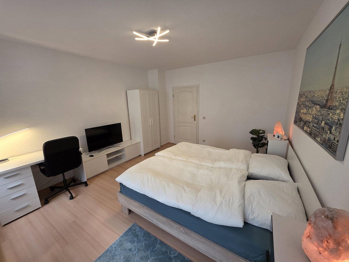 Pronájem bytu 2+1 64 m², Helmholtzstraße, Leipzig-Plagwitz/Lindenau, Sasko Pronájem bytu 2+1 64 m², Helmholtzstraße, Leipzig-Plagwitz/Lindenau, Sasko