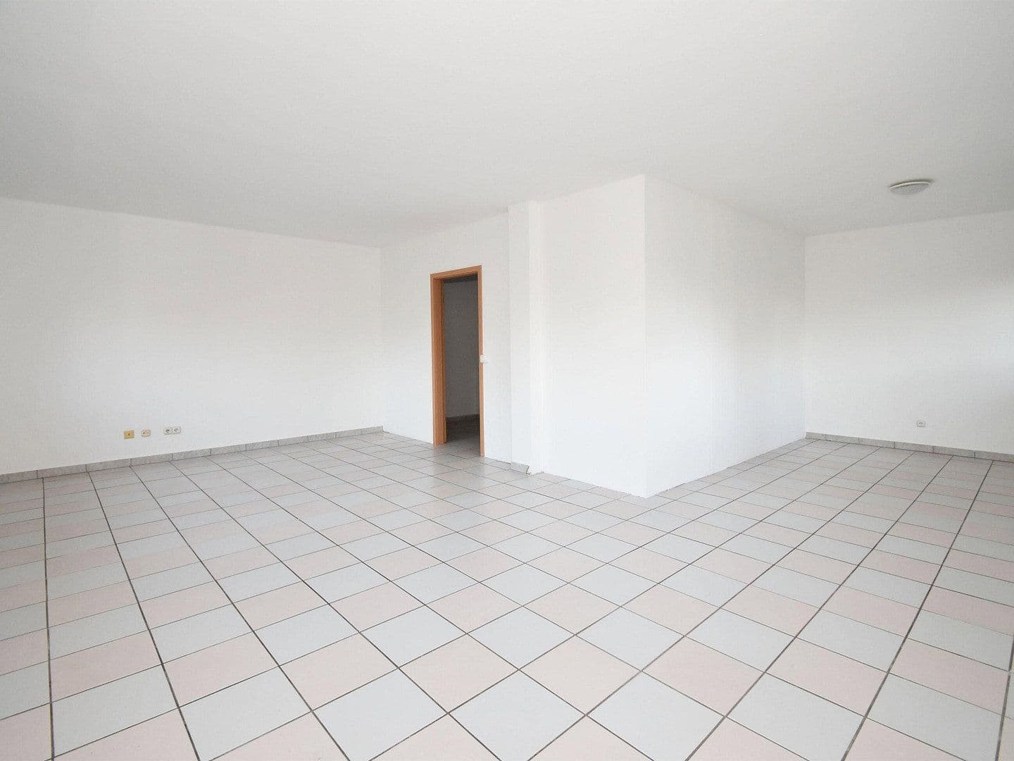 Pronájem bytu 5+1 175 m², Pohlheim, Hessen Pronájem bytu 5+1 175 m², Pohlheim, Hessen