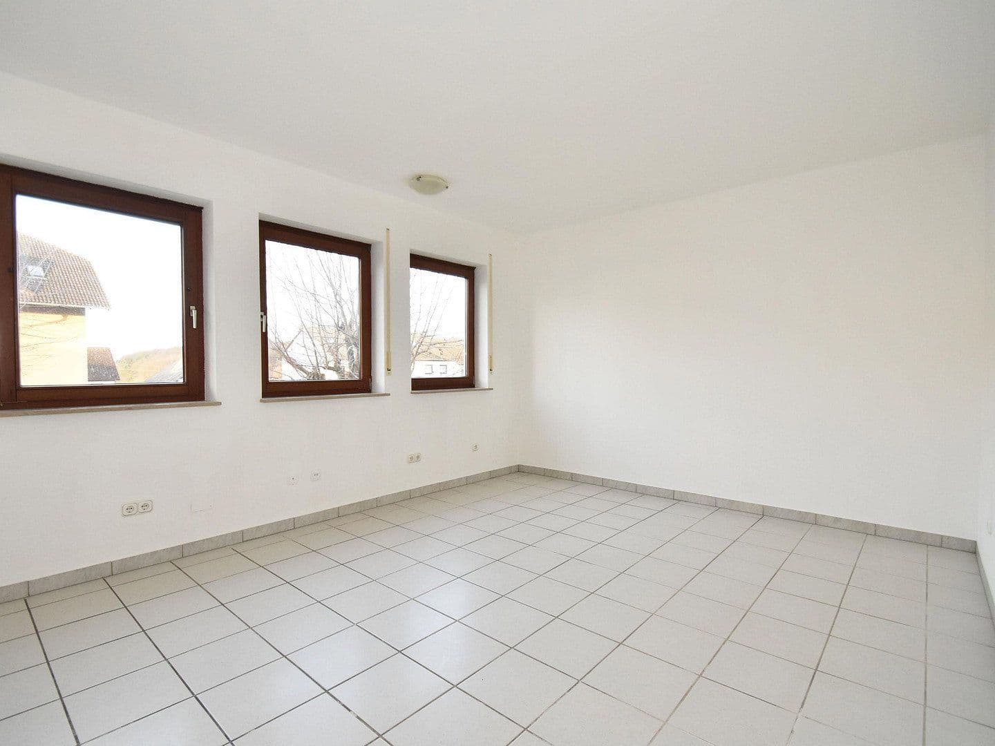 Pronájem bytu 5+1 175 m², Pohlheim, Hessen Pronájem bytu 5+1 175 m², Pohlheim, Hessen