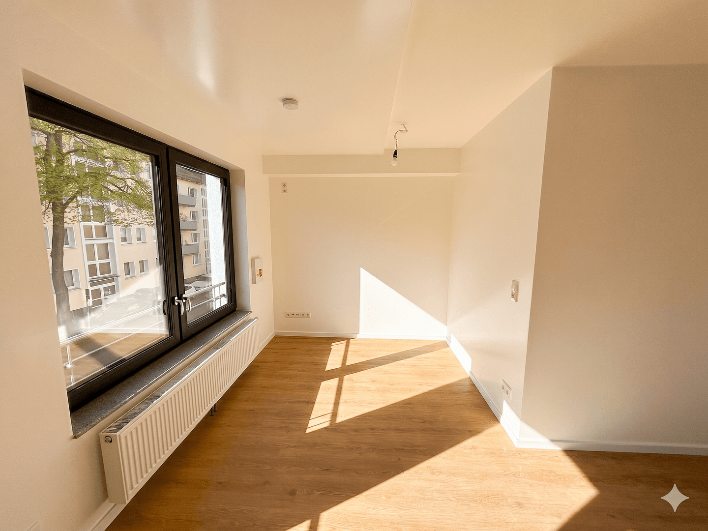 Pronájem bytu 1+1 45 m², Schillerstr., Mülheim a. d. Ruhr, Severní Porýní-Vestfálsko Pronájem bytu 1+1 45 m², Schillerstr., Mülheim a. d. Ruhr, Severní Porýní-Vestfálsko