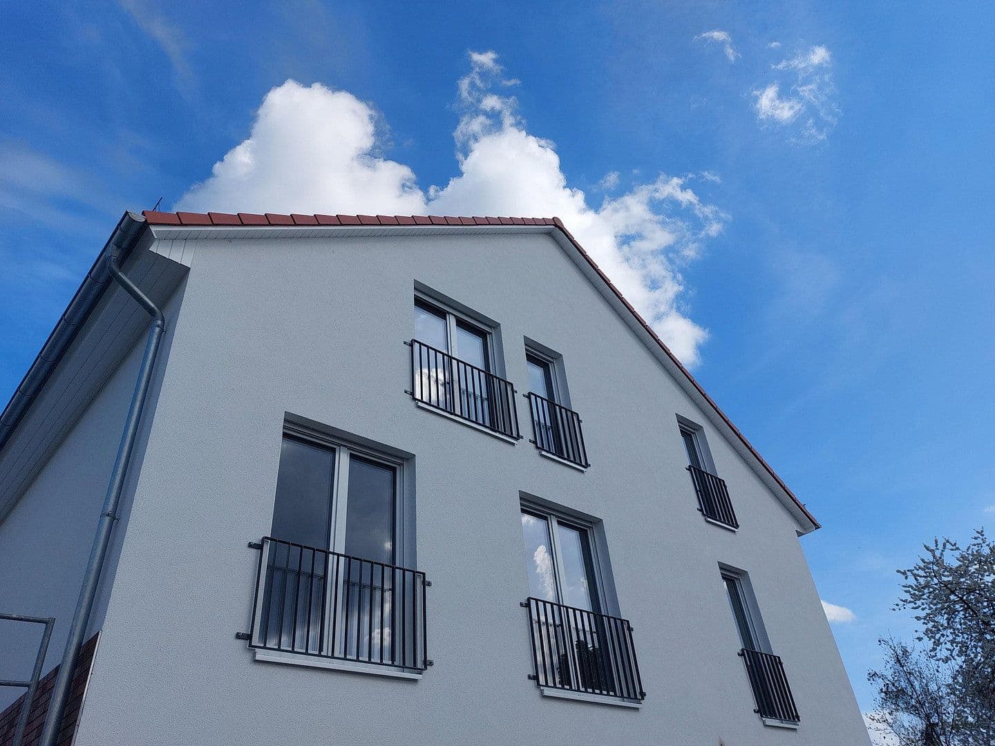 Pronájem bytu 2+1 79 m², Hamburger Allee 51b, Haus C, Nauen, Braniborsko Pronájem bytu 2+1 79 m², Hamburger Allee 51b, Haus C, Nauen, Braniborsko
