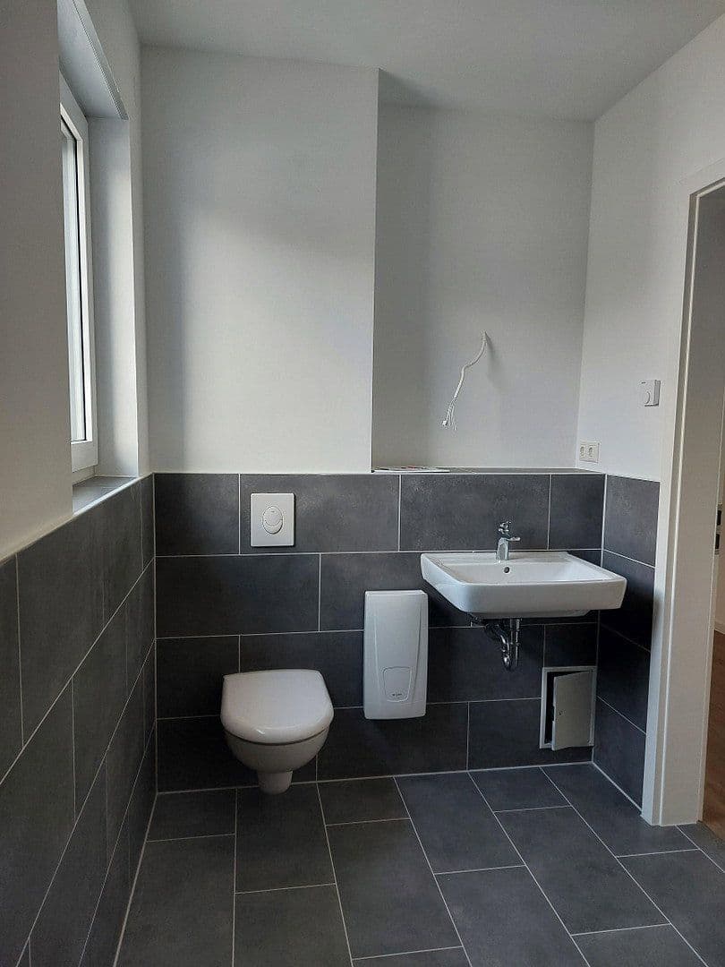 Pronájem bytu 2+1 79 m², Hamburger Allee 51b, Haus C, Nauen, Braniborsko Pronájem bytu 2+1 79 m², Hamburger Allee 51b, Haus C, Nauen, Braniborsko
