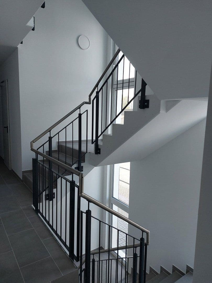 Pronájem bytu 2+1 79 m², Hamburger Allee 51b, Haus C, Nauen, Braniborsko Pronájem bytu 2+1 79 m², Hamburger Allee 51b, Haus C, Nauen, Braniborsko
