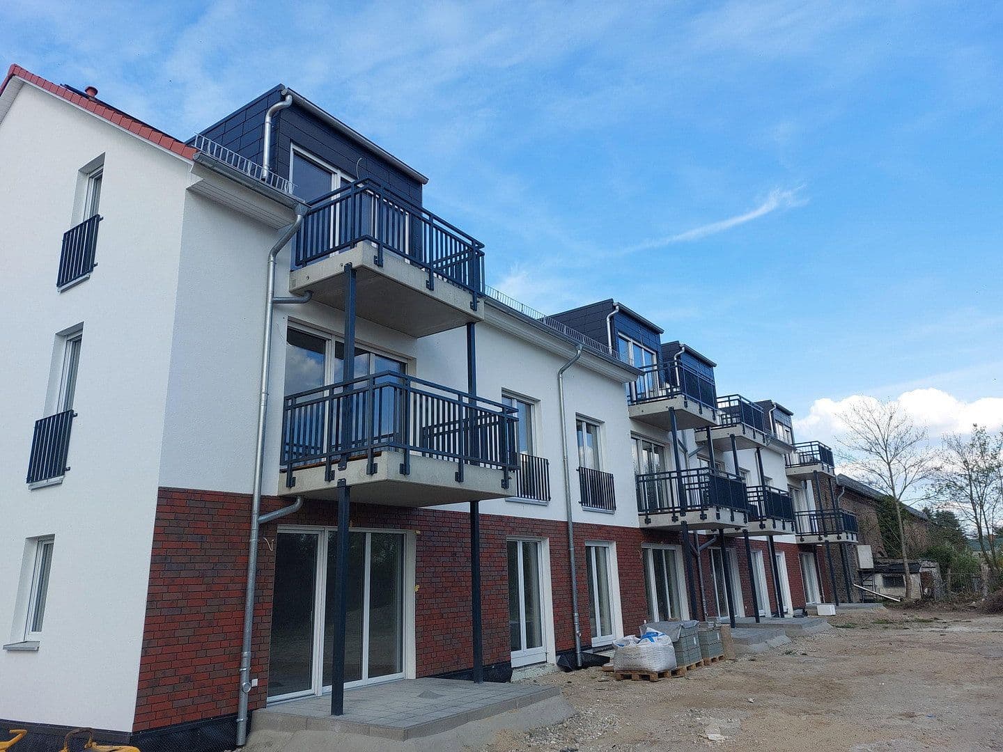 Pronájem bytu 2+1 79 m², Hamburger Allee 51b, Haus C, Nauen, Braniborsko Pronájem bytu 2+1 79 m², Hamburger Allee 51b, Haus C, Nauen, Braniborsko