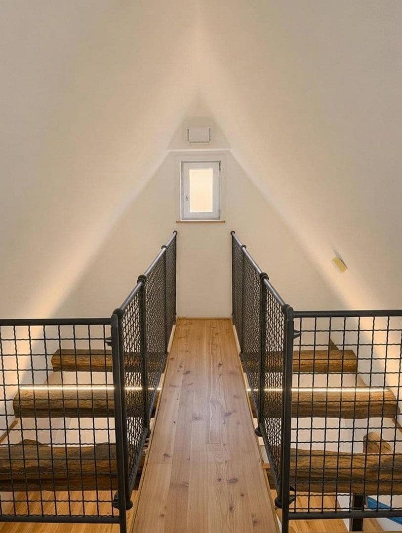 Pronájem domu 98 m², pozemek 200 m², Pflaumbachstraße 22, Großostheim, Bavorsko Pronájem domu 98 m², pozemek 200 m², Pflaumbachstraße 22, Großostheim, Bavorsko