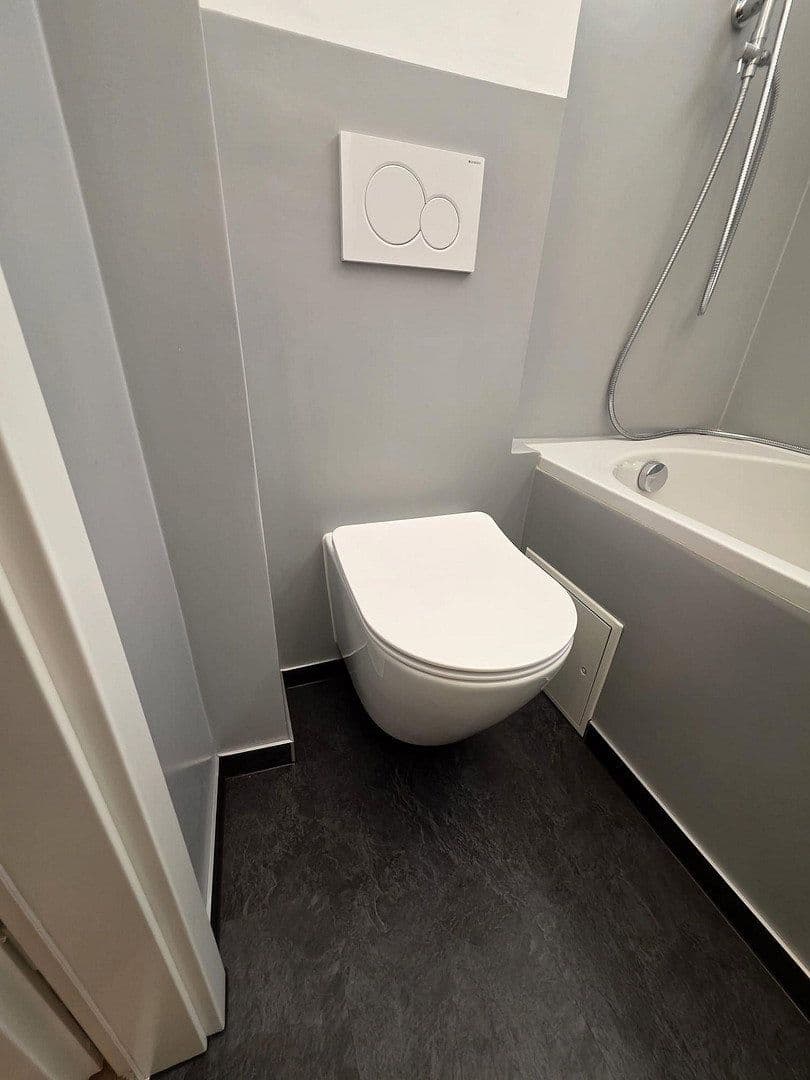 Prodej bytu 1+1 36 m², Berlin, Berlín Prodej bytu 1+1 36 m², Berlin, Berlín