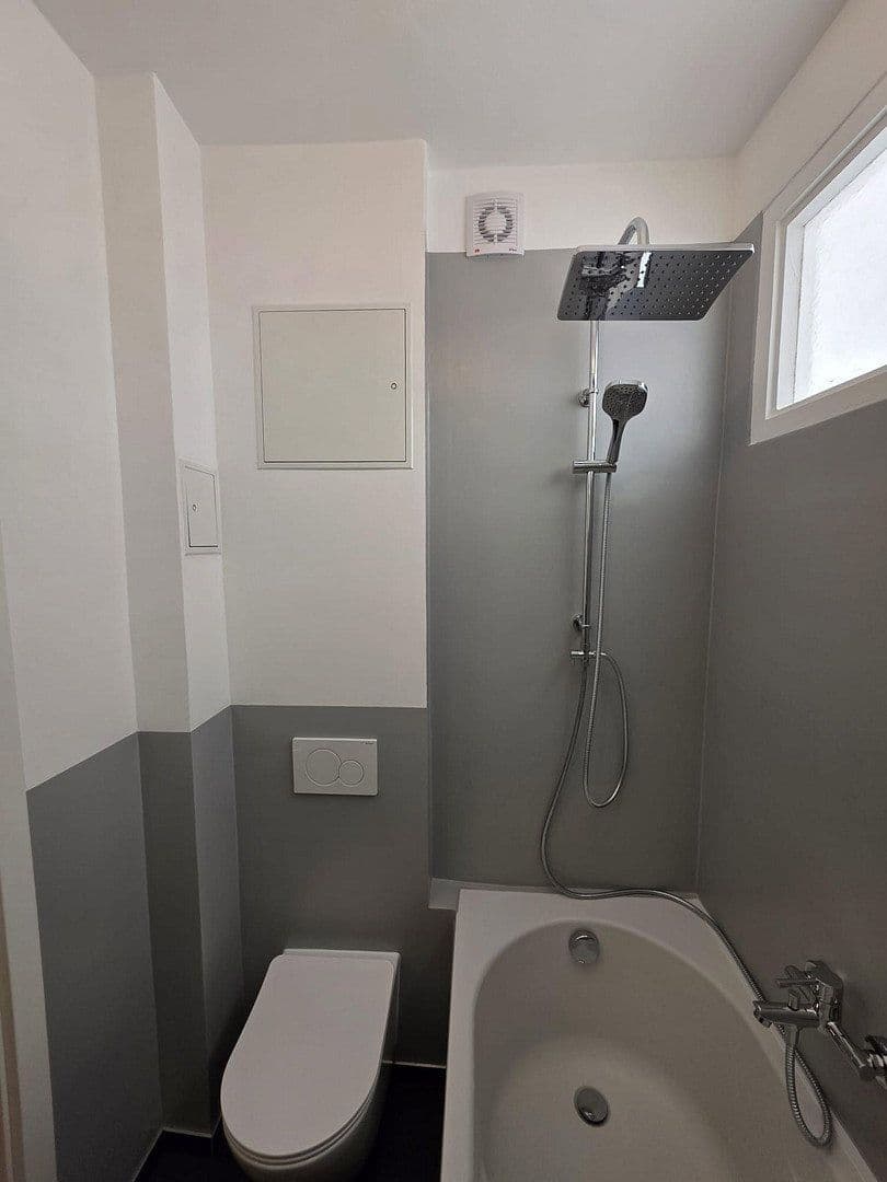 Prodej bytu 1+1 36 m², Berlin, Berlín Prodej bytu 1+1 36 m², Berlin, Berlín