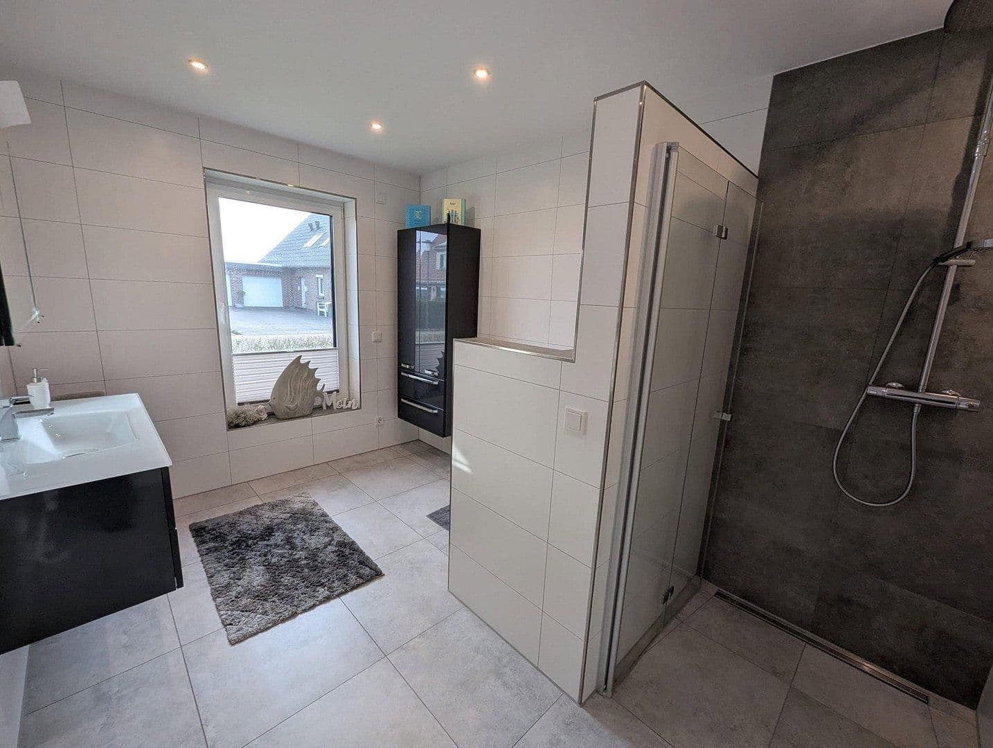Prodej domu 217 m², pozemek 669 m², Oll Deep 11, Esens, Dolní Sasko Prodej domu 217 m², pozemek 669 m², Oll Deep 11, Esens, Dolní Sasko