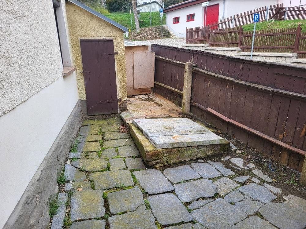 Prodej domu 90 m², pozemek 160 m², Berggasse 14, Lengenfeld, Sasko Prodej domu 90 m², pozemek 160 m², Berggasse 14, Lengenfeld, Sasko