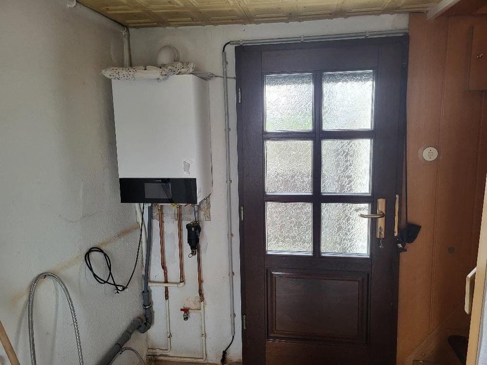 Prodej domu 90 m², pozemek 160 m², Berggasse 14, Lengenfeld, Sasko Prodej domu 90 m², pozemek 160 m², Berggasse 14, Lengenfeld, Sasko