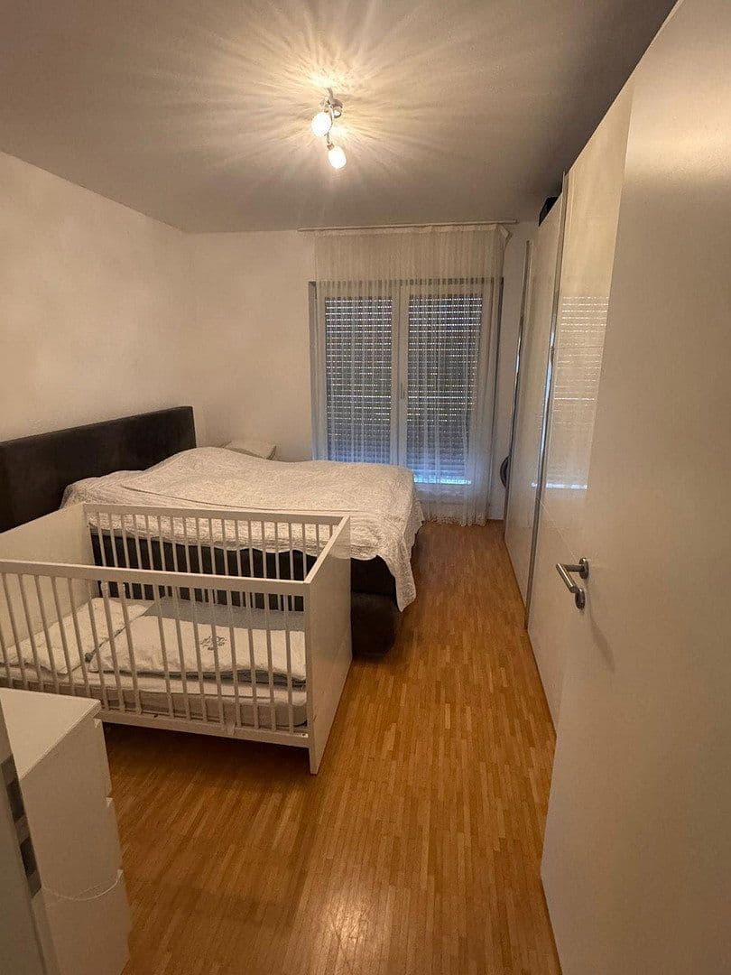 Pronájem bytu 3+1 88 m², Köln, Severní Porýní-Vestfálsko Pronájem bytu 3+1 88 m², Köln, Severní Porýní-Vestfálsko