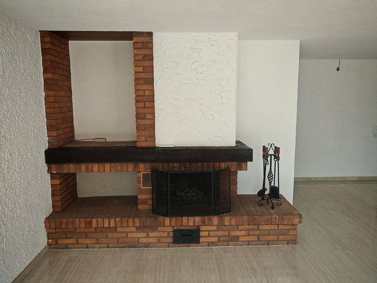 Prodej domu 230 m², pozemek 334 m², Frankenthal, Porýní-Falc Prodej domu 230 m², pozemek 334 m², Frankenthal, Porýní-Falc