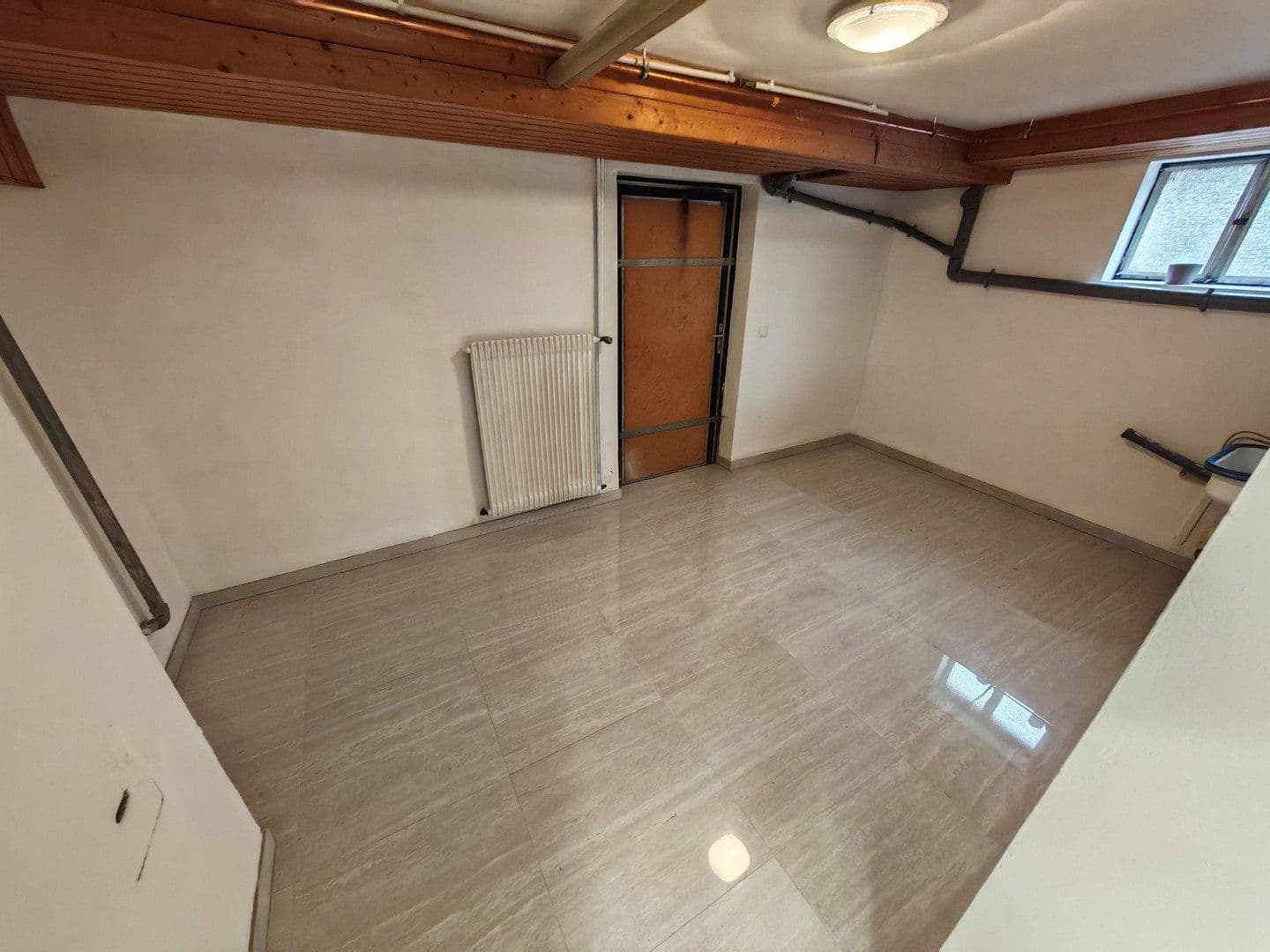 Prodej domu 230 m², pozemek 334 m², Frankenthal, Porýní-Falc Prodej domu 230 m², pozemek 334 m², Frankenthal, Porýní-Falc