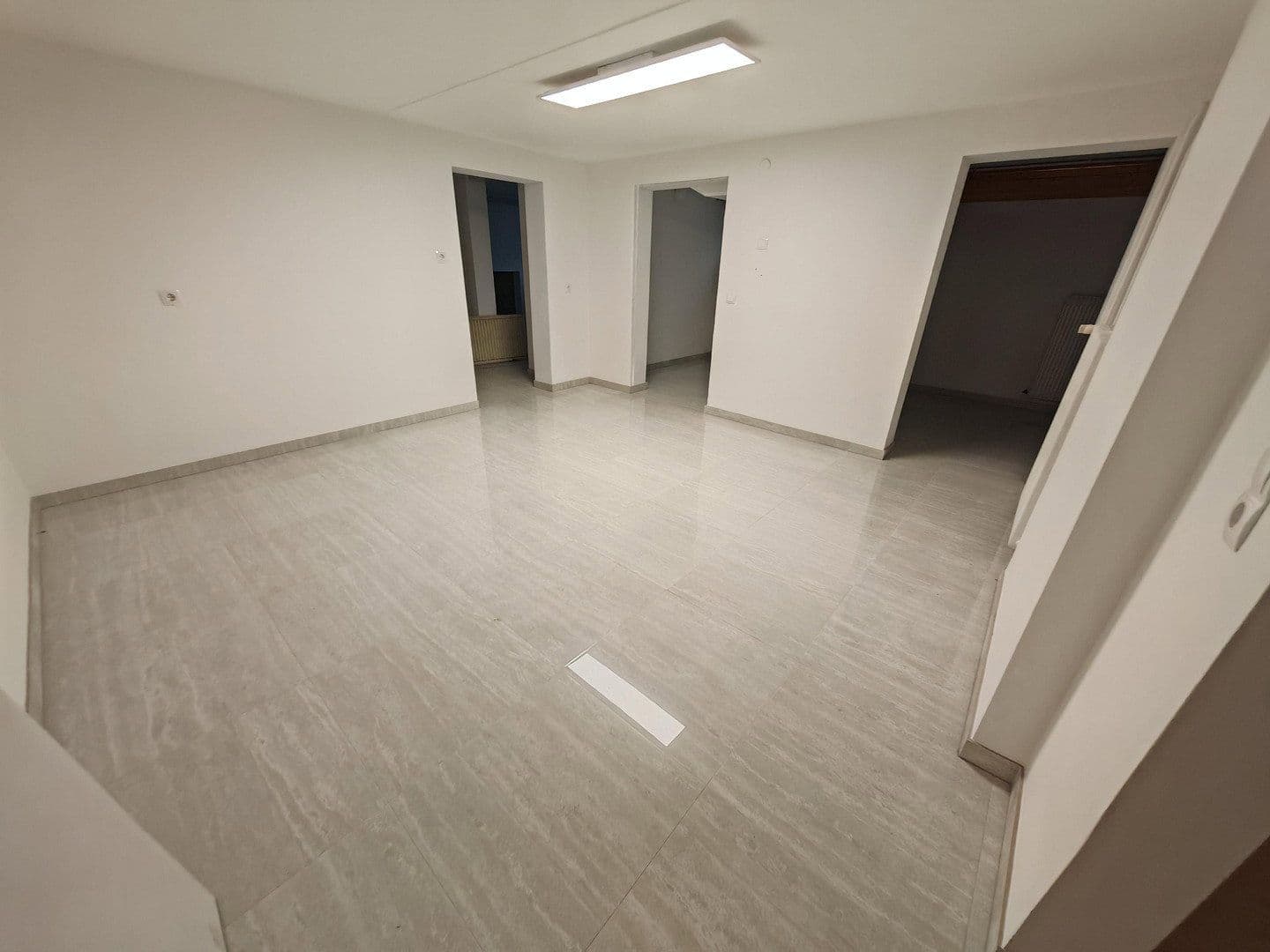 Prodej domu 230 m², pozemek 334 m², Frankenthal, Porýní-Falc Prodej domu 230 m², pozemek 334 m², Frankenthal, Porýní-Falc
