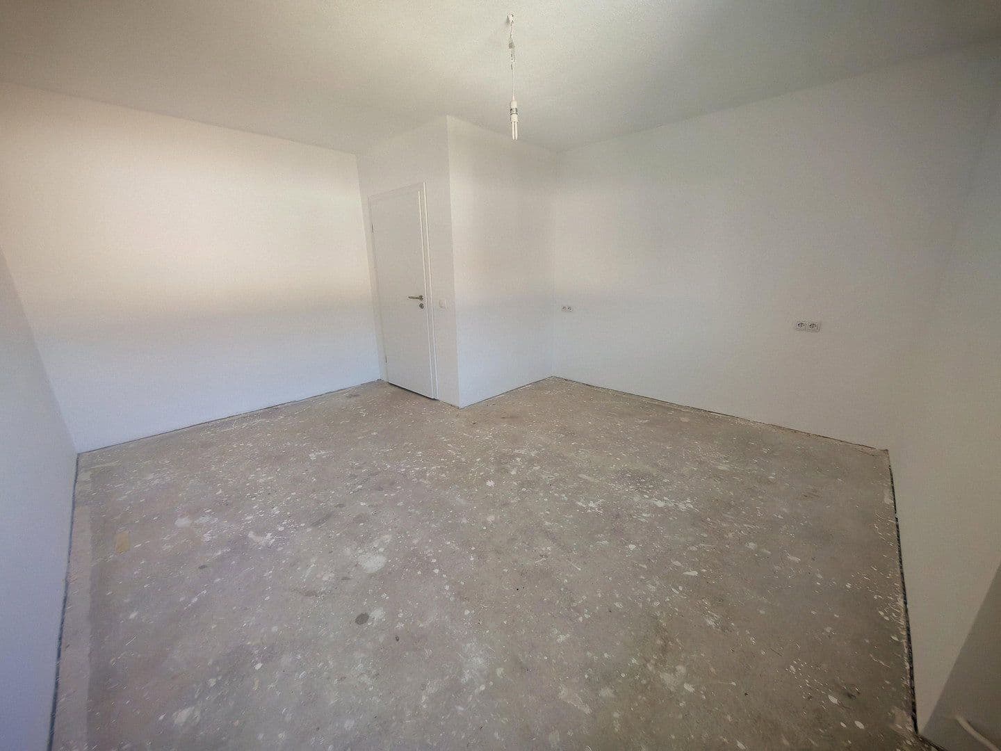 Prodej domu 230 m², pozemek 334 m², Frankenthal, Porýní-Falc Prodej domu 230 m², pozemek 334 m², Frankenthal, Porýní-Falc