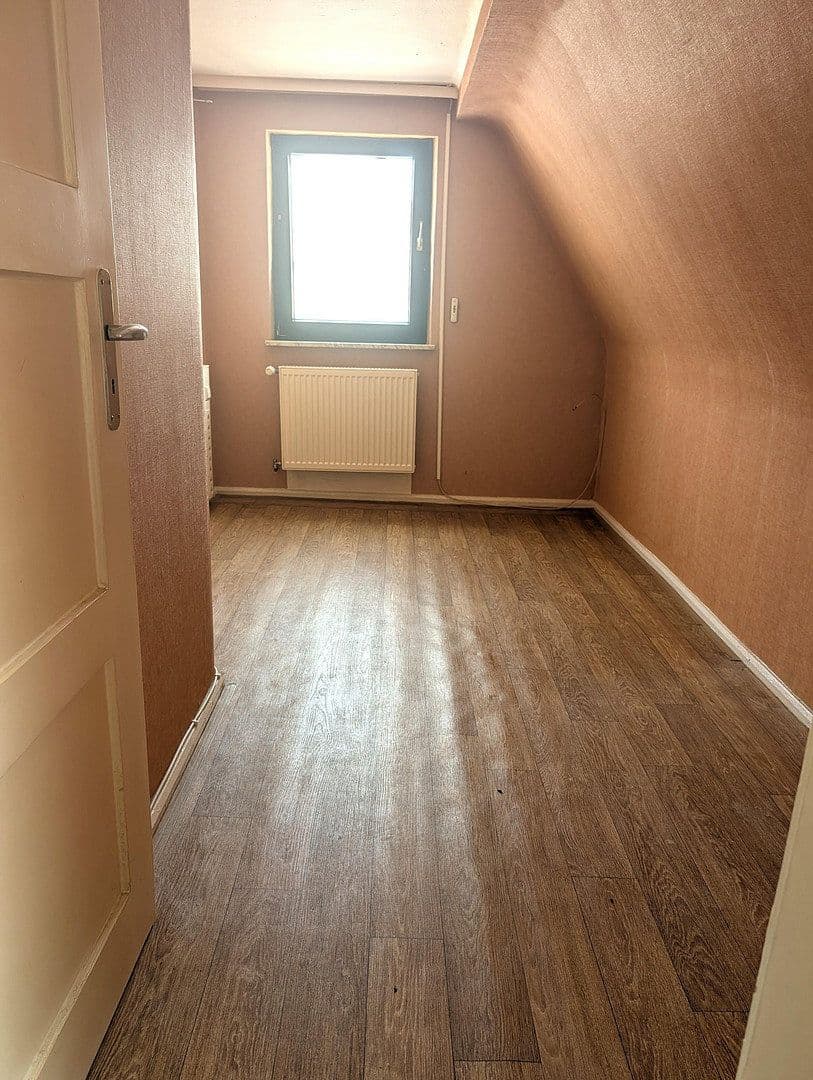 Prodej domu 105 m², pozemek 760 m², Finkenweg 19, Frankenthal, Porýní-Falc Prodej domu 105 m², pozemek 760 m², Finkenweg 19, Frankenthal, Porýní-Falc