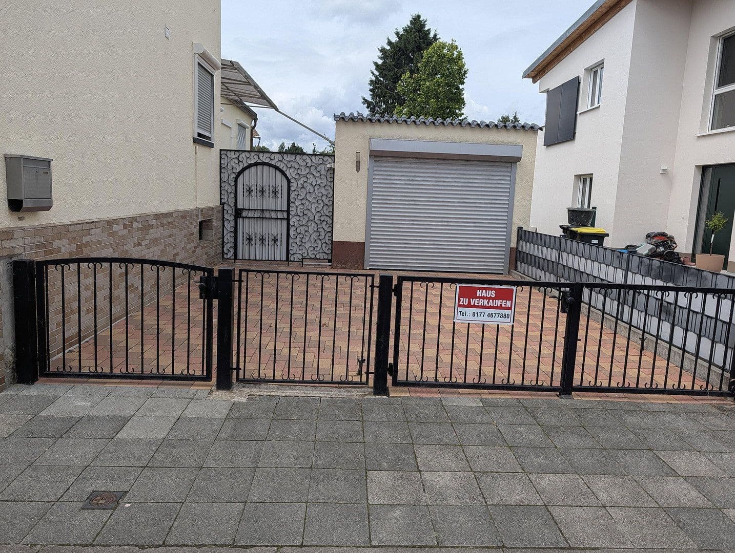 Prodej domu 105 m², pozemek 760 m², Finkenweg 19, Frankenthal, Porýní-Falc Prodej domu 105 m², pozemek 760 m², Finkenweg 19, Frankenthal, Porýní-Falc