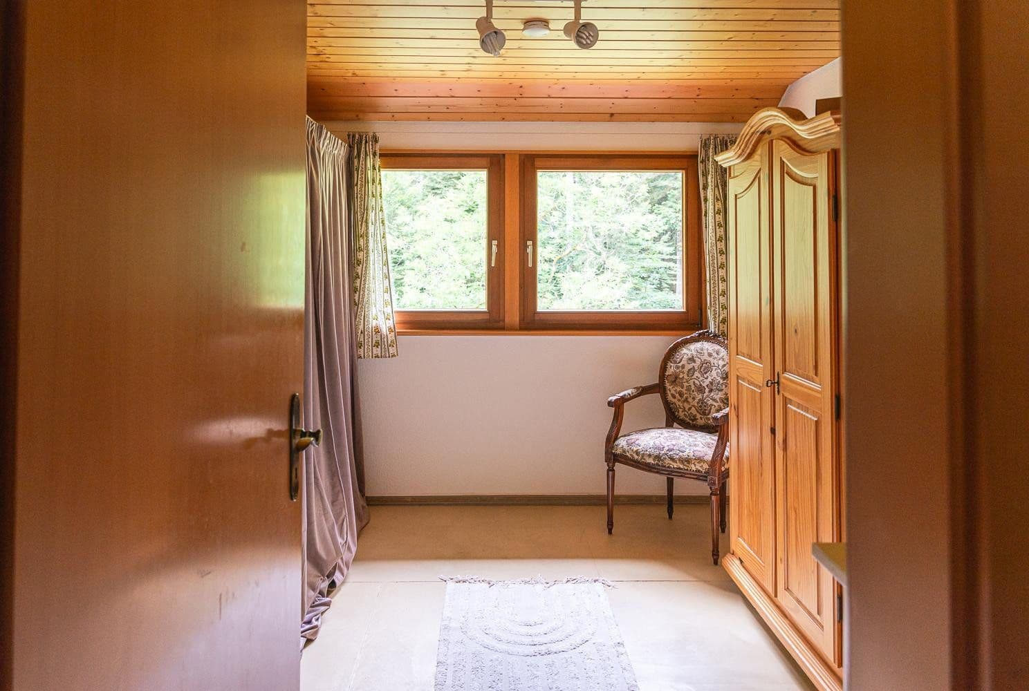 Prodej domu 311 m², pozemek 15.601 m², Breitnau, Bádensko-Württembersko Prodej domu 311 m², pozemek 15.601 m², Breitnau, Bádensko-Württembersko