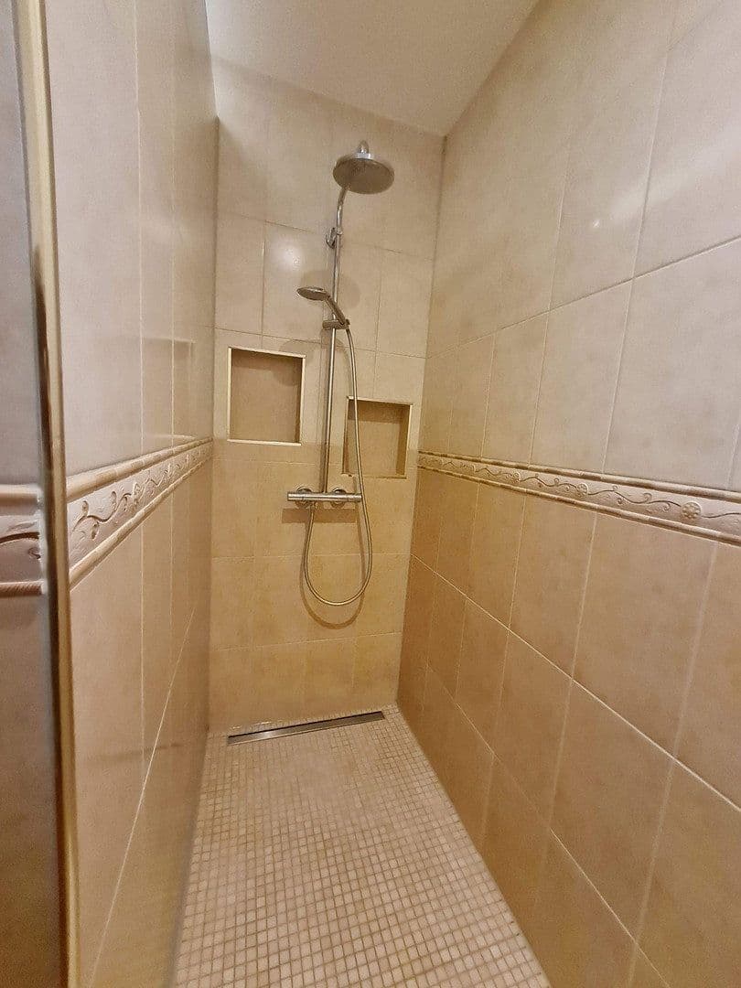 Prodej domu 151 m², pozemek 317 m², Frahmredder 85C, Hamburg, Hamburg Prodej domu 151 m², pozemek 317 m², Frahmredder 85C, Hamburg, Hamburg