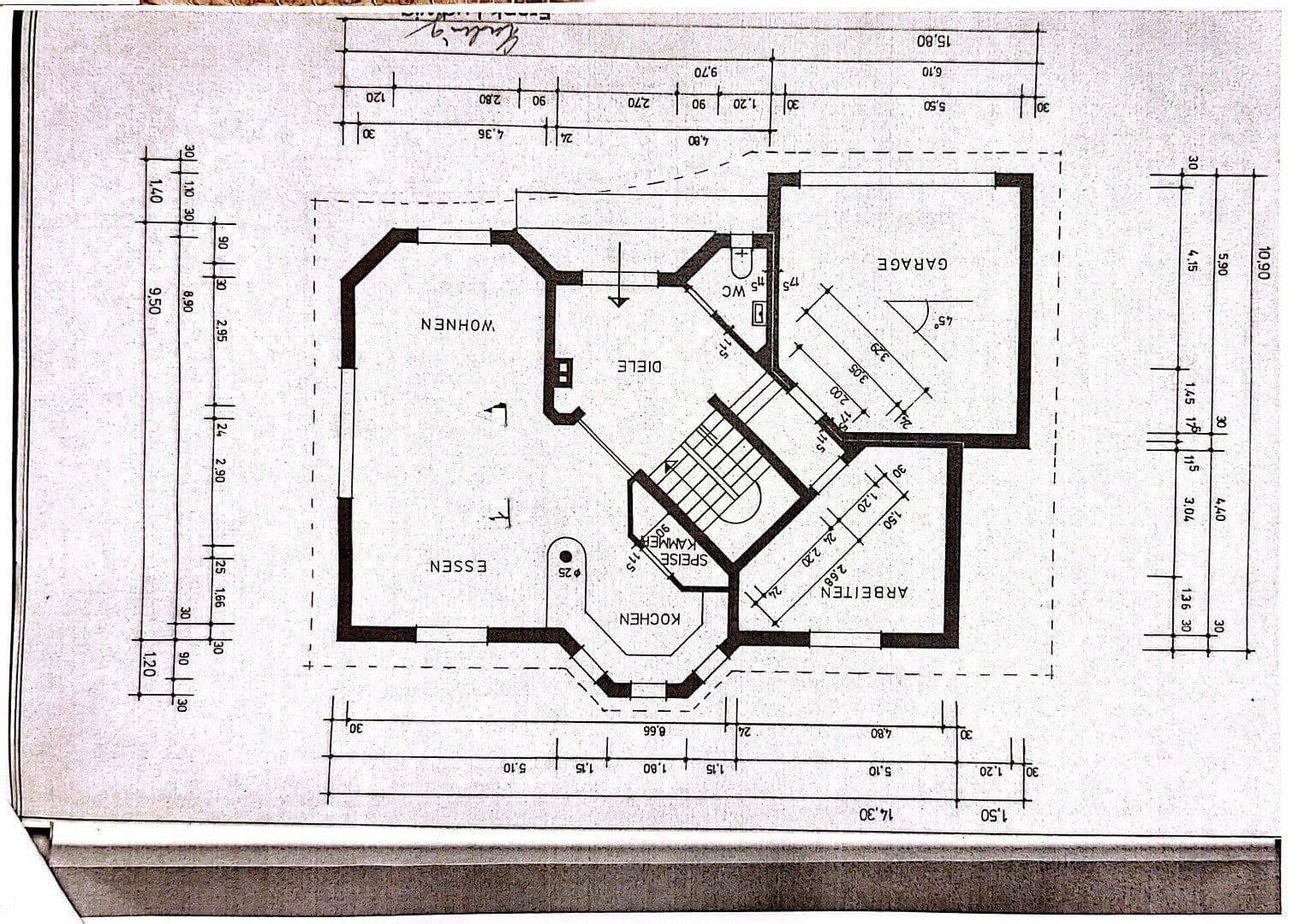 Prodej domu 175 m², pozemek 757 m², Krokusweg 1, Münsingen, Bádensko-Württembersko Prodej domu 175 m², pozemek 757 m², Krokusweg 1, Münsingen, Bádensko-Württembersko