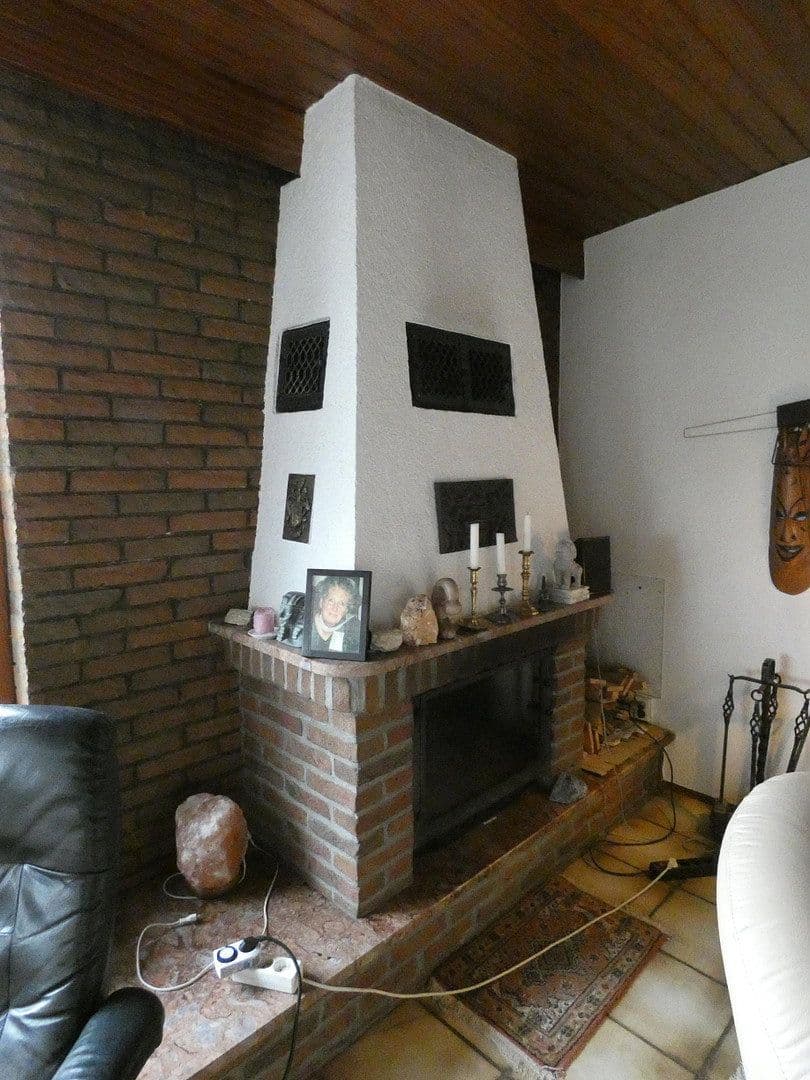 Prodej domu 180 m², pozemek 1.400 m², Marburg, Hessen Prodej domu 180 m², pozemek 1.400 m², Marburg, Hessen