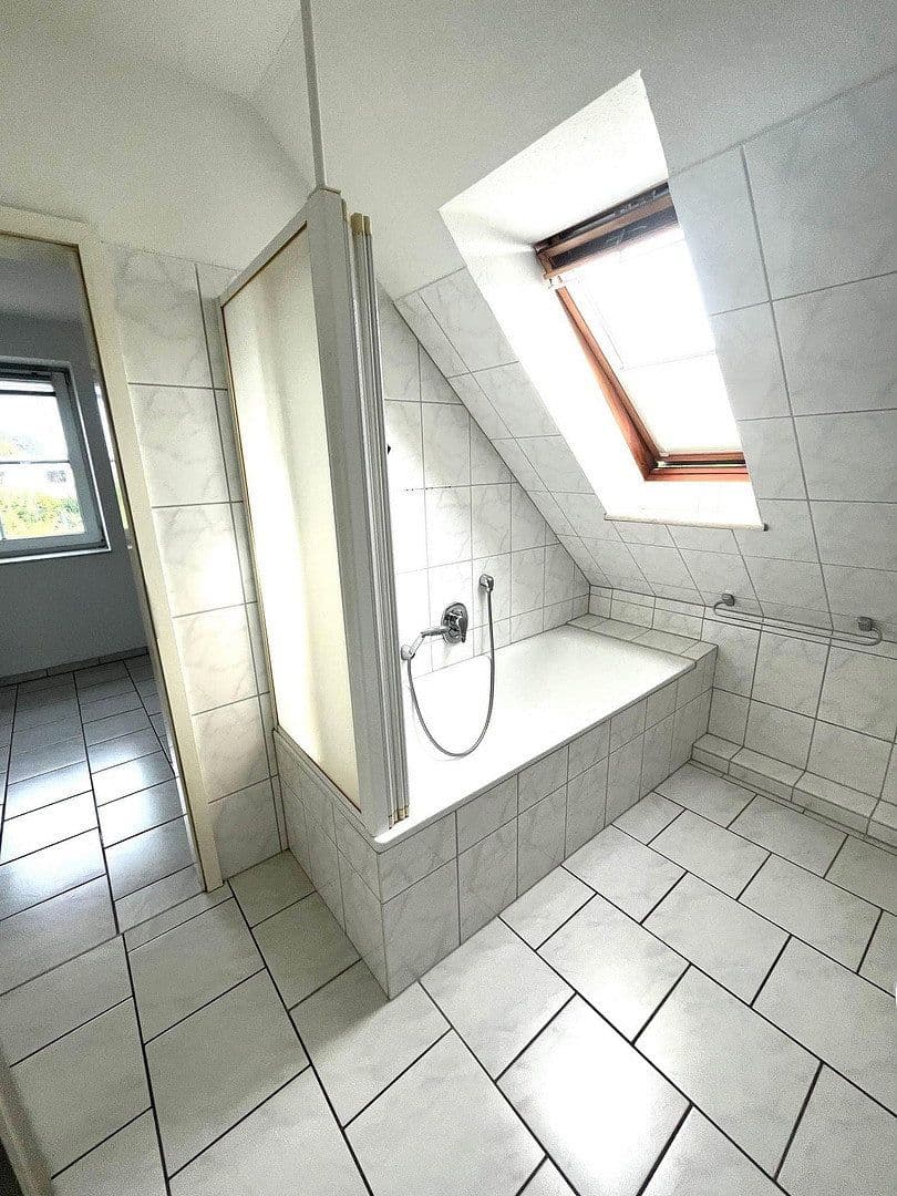 Pronájem bytu 4+1 85 m², Mühlenkoppel 2, Kisdorf, Šlesvicko-Holštýnsko Pronájem bytu 4+1 85 m², Mühlenkoppel 2, Kisdorf, Šlesvicko-Holštýnsko