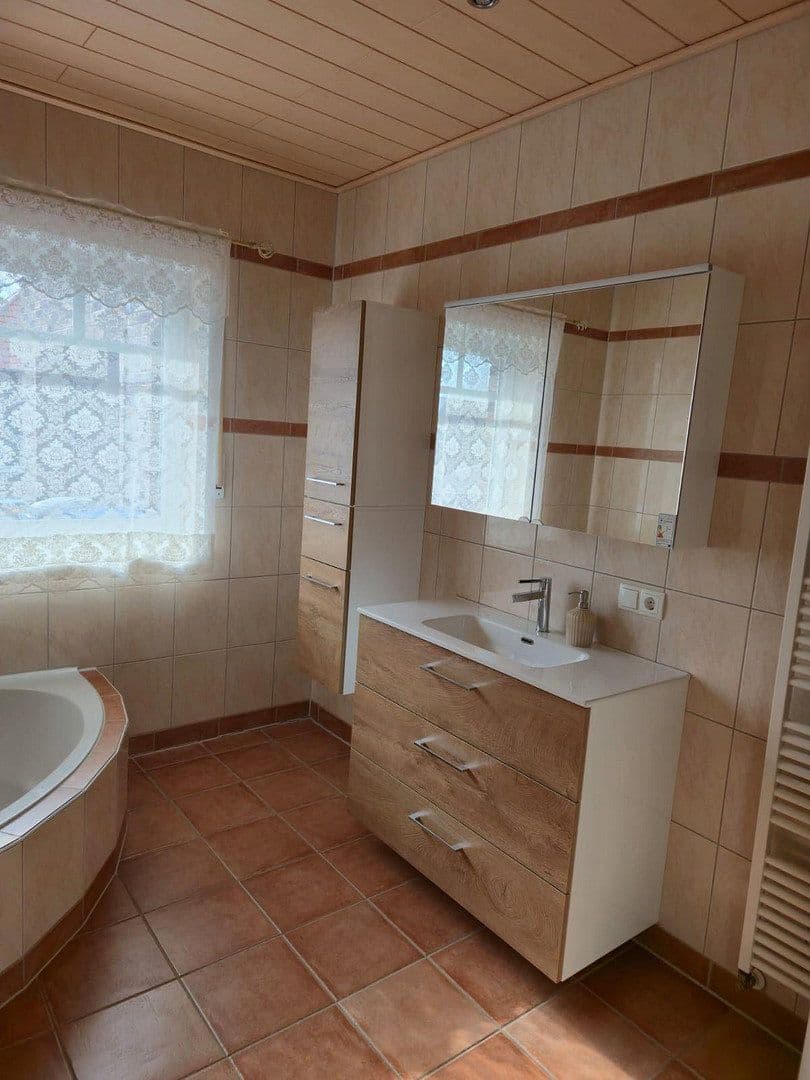 Prodej domu 219 m², pozemek 750 m², Kirchlinteln, Dolní Sasko Prodej domu 219 m², pozemek 750 m², Kirchlinteln, Dolní Sasko