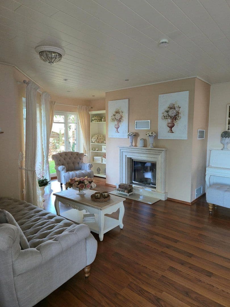 Prodej domu 219 m², pozemek 750 m², Kirchlinteln, Dolní Sasko Prodej domu 219 m², pozemek 750 m², Kirchlinteln, Dolní Sasko