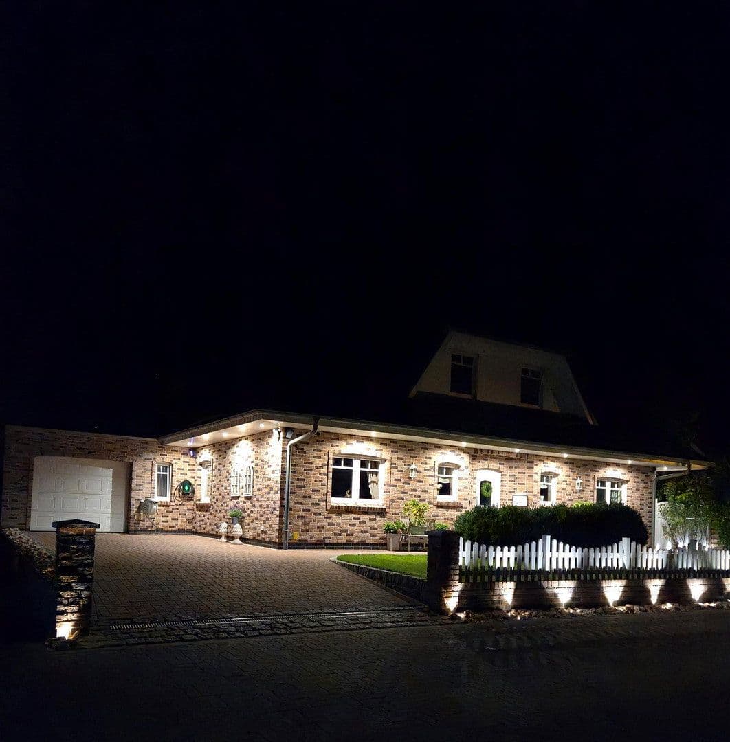 Prodej domu 219 m², pozemek 750 m², Kirchlinteln, Dolní Sasko Prodej domu 219 m², pozemek 750 m², Kirchlinteln, Dolní Sasko
