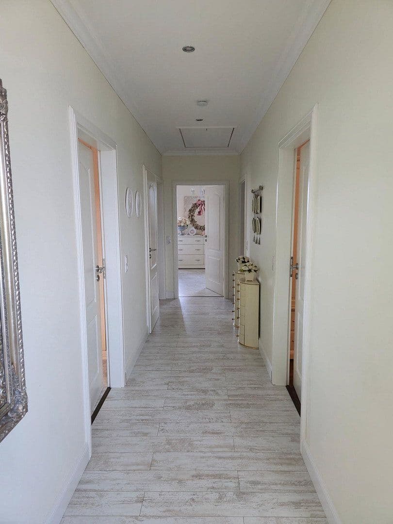 Prodej domu 219 m², pozemek 750 m², Kirchlinteln, Dolní Sasko Prodej domu 219 m², pozemek 750 m², Kirchlinteln, Dolní Sasko